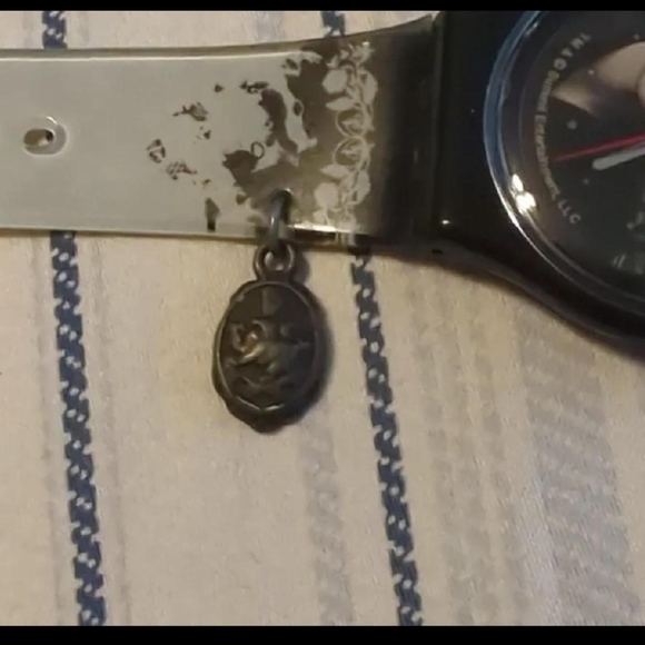 Neca Twilight Plastic Wristwatch With Edward's Face and Metal Charm - Picture 5 of 5